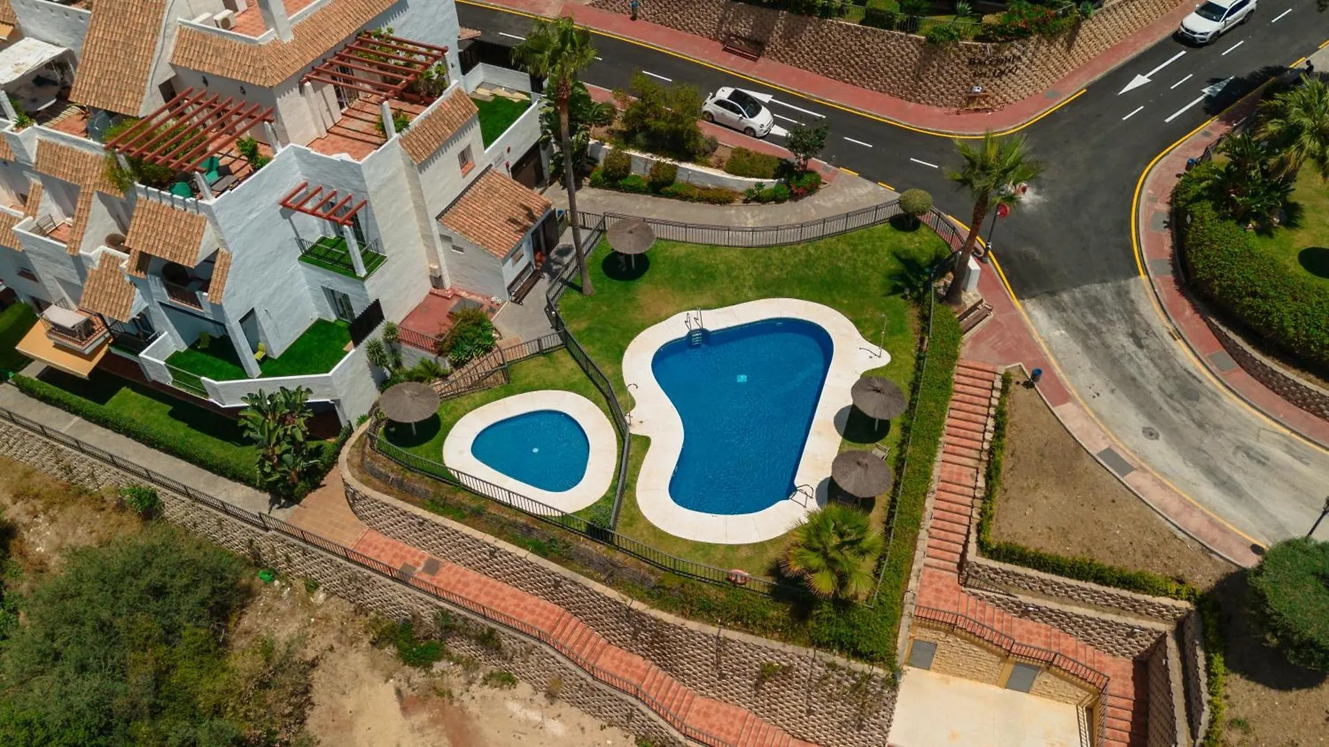 Sea View Apartment With Private Garden And Jacuzzi In Balcones Del Lago, Istan El Ángel Španělsko
