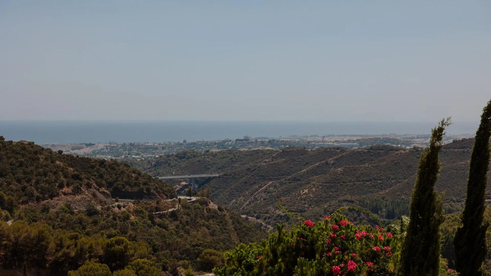 Sea View Apartment With Private Garden And Jacuzzi In Balcones Del Lago, Istan El Ángel