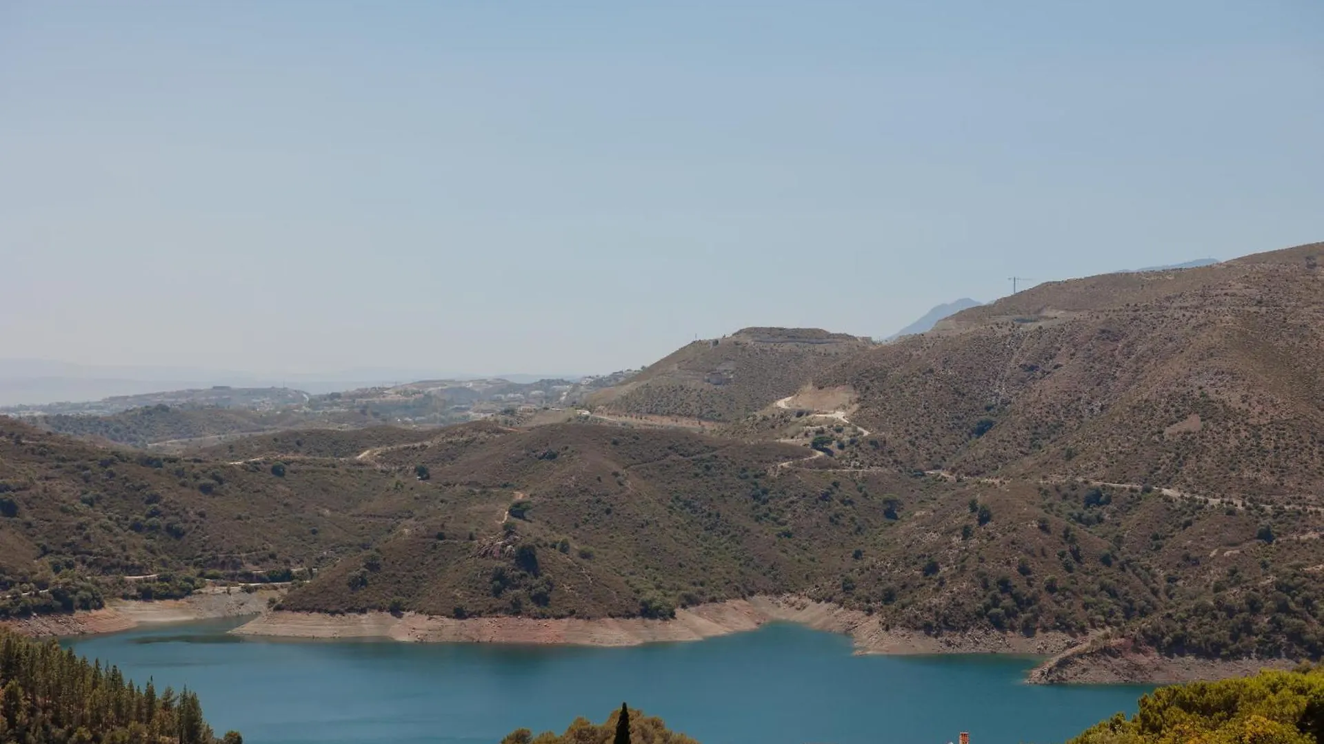 Sea View Apartment With Private Garden And Jacuzzi In Balcones Del Lago, Istan El Ángel Španělsko