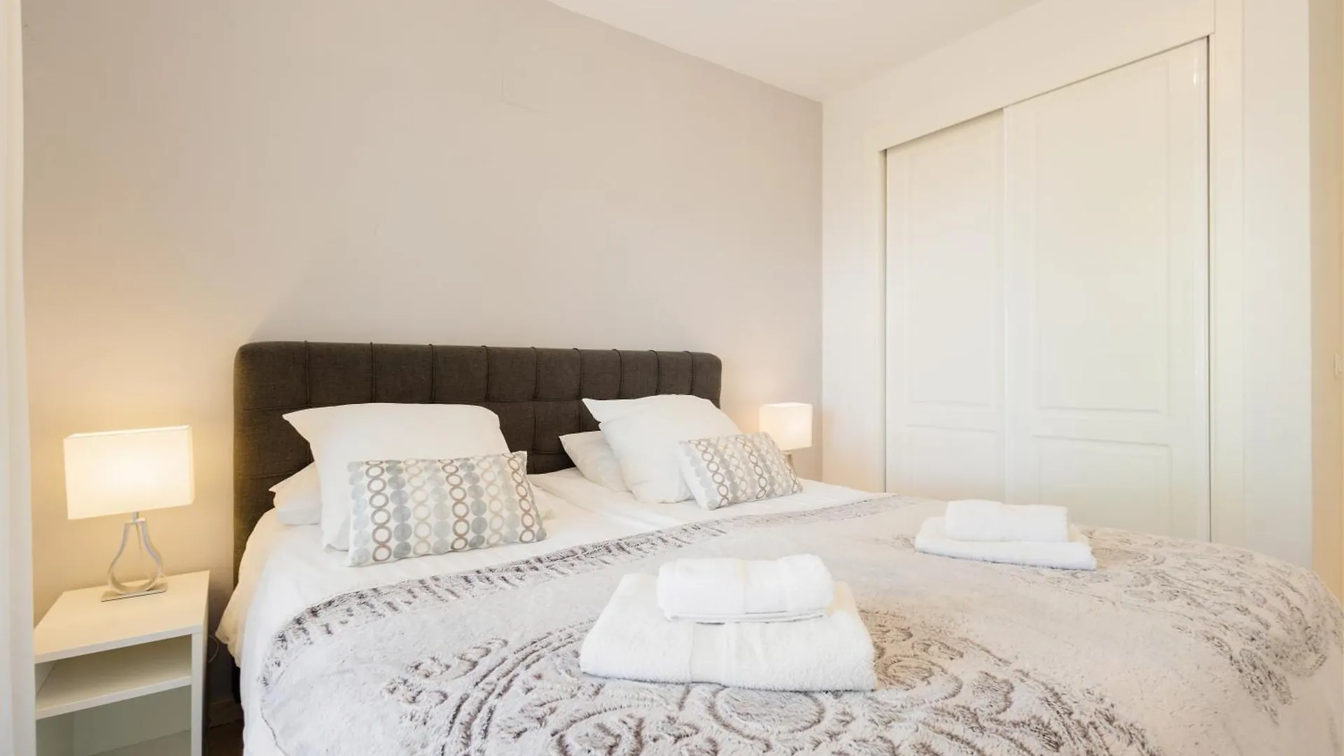 Sea View Apartment With Private Garden And Jacuzzi In Balcones Del Lago, Istan El Ángel