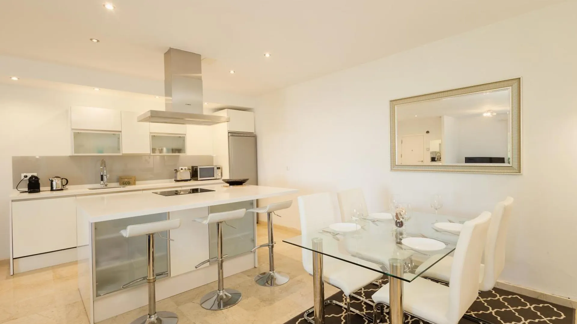 Sea View Apartment With Private Garden And Jacuzzi In Balcones Del Lago, Istan El Angel Spain